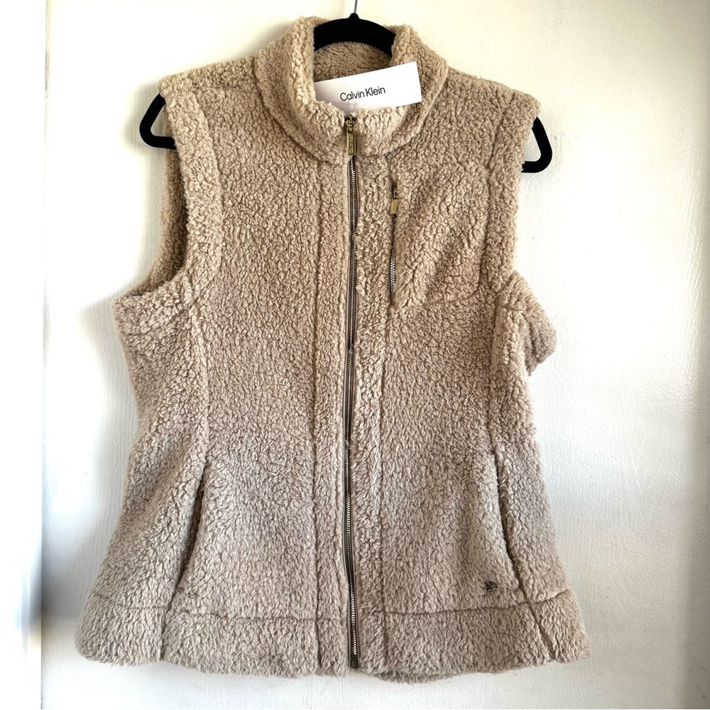 Calvin Klein Full-Zip w Multi-Pockets Women's Latte Sherpa Vest   Size L NWT